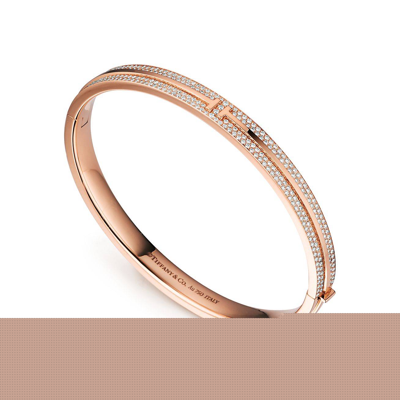 T*f*ny t pavé diamond hinged bangle in 18k rose gold