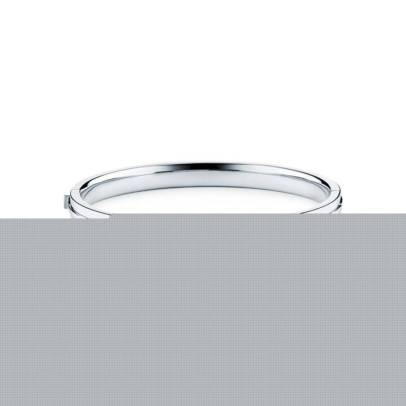 T*f*ny t pavé diamond hinged bangle in 18k white gold